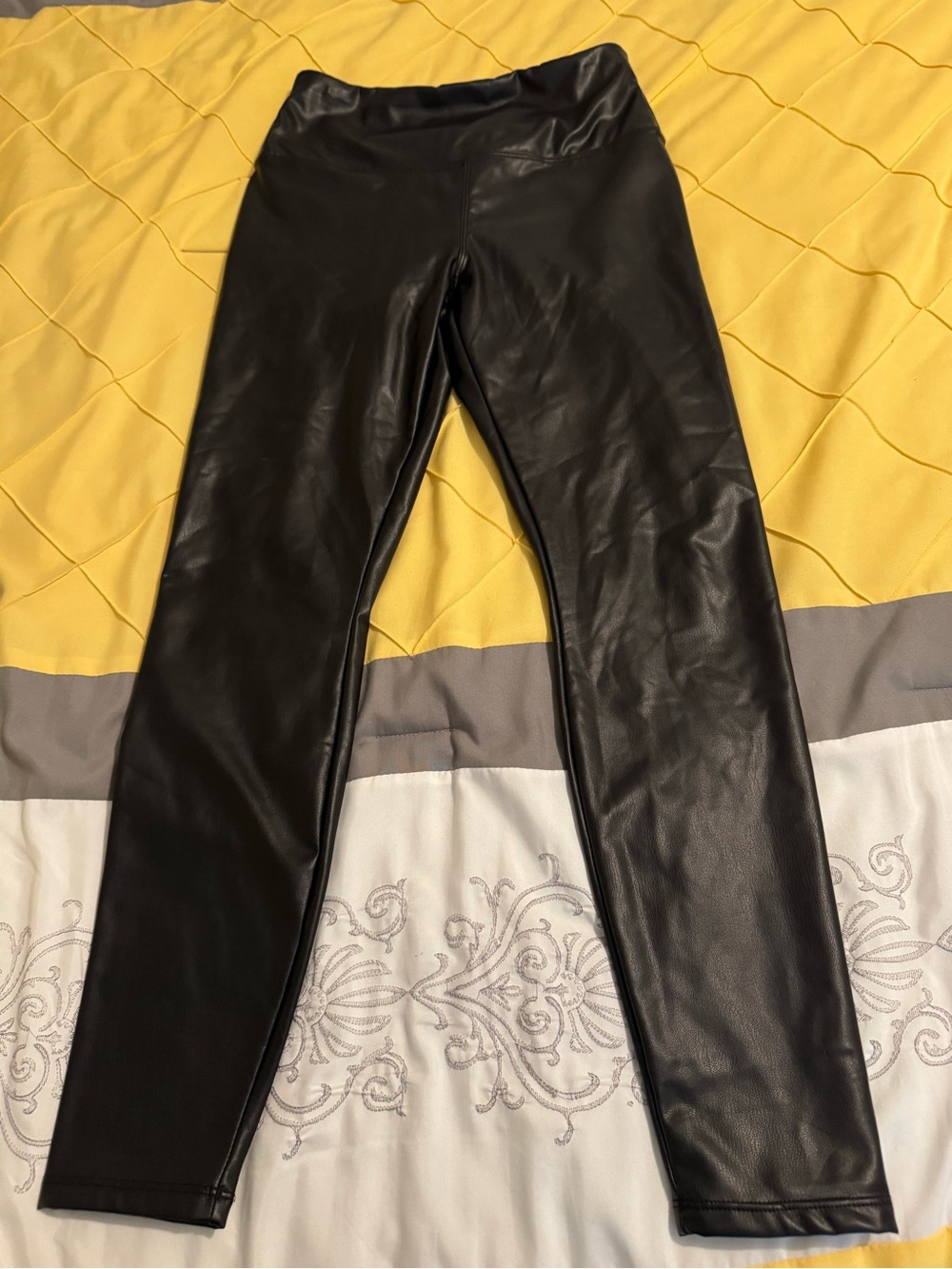 HALARA Black Faux Leather Jeggings